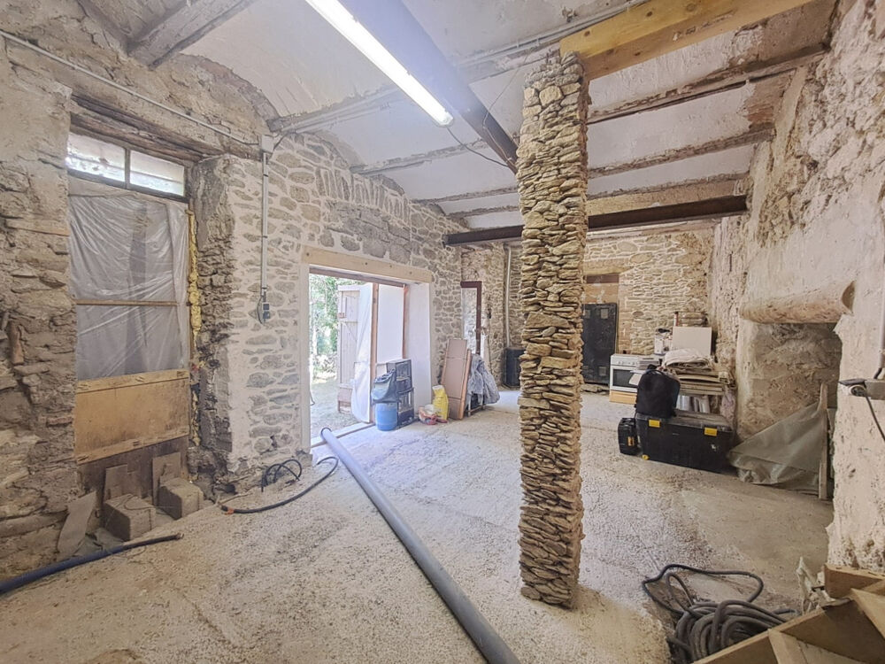 Vente Parking/Garage Cévennes : Rez-de-jardin 62 m2   Garage et caves La vernarede