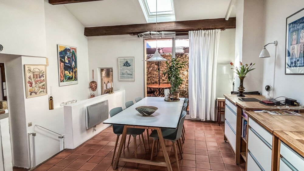 Maison de village avec terrasses