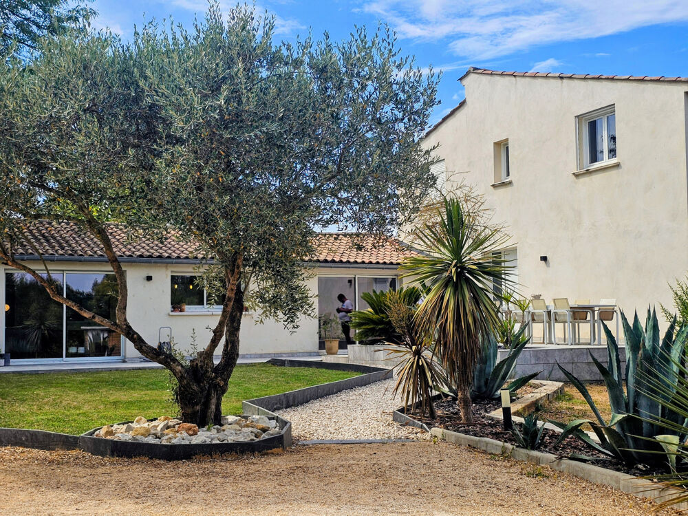 Maison familiale rénovée avec vie de plain-pied et terrain arboré