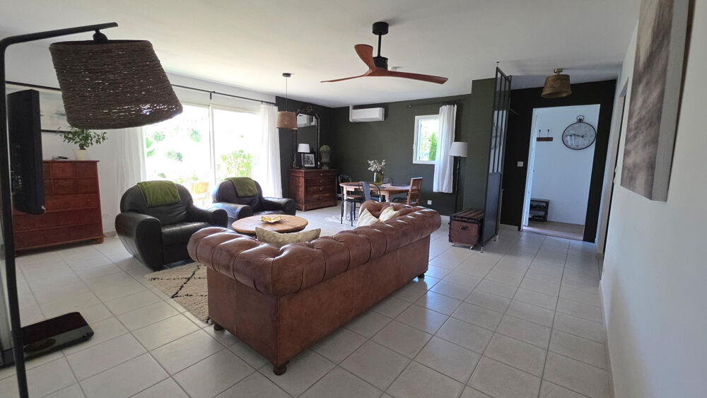 Vente Maison Charmante maison de plain-pied avec jardin méditerranéen et piscine Castillon du gard