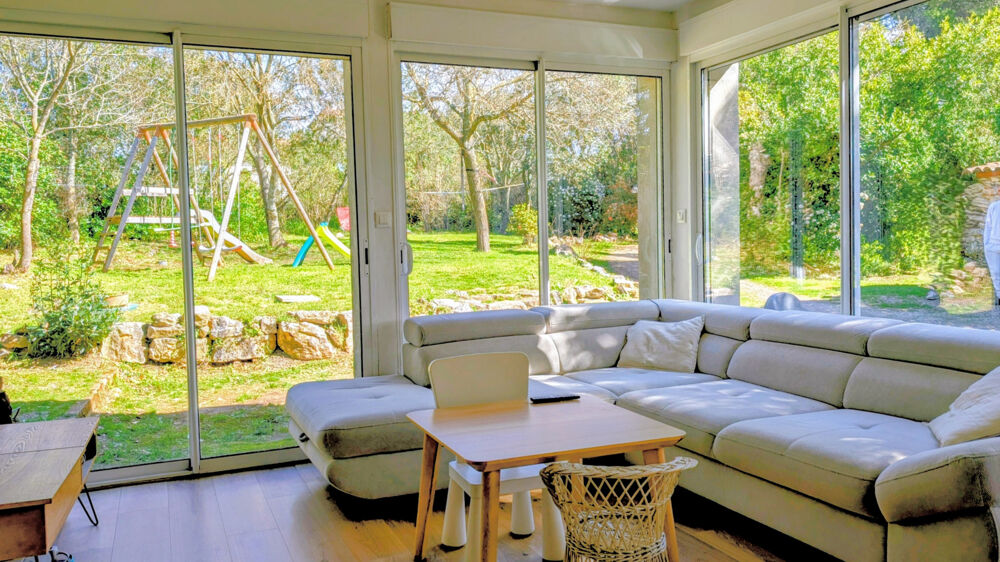 Vente Maison Nîmes Castanet, Mazet rénové d'environ 70 m2, sur belle parcelle de 1500 m2, proche des commodités Nimes