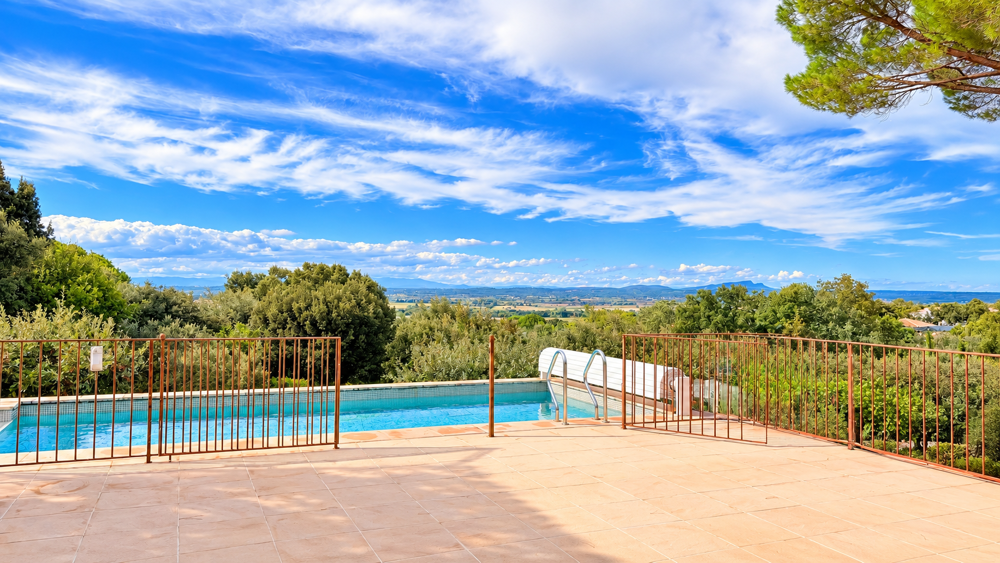 à vendre  Maison Uzès (30700)