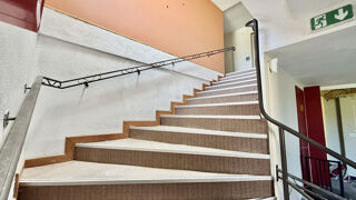  Immeuble à vendre 1065 m²