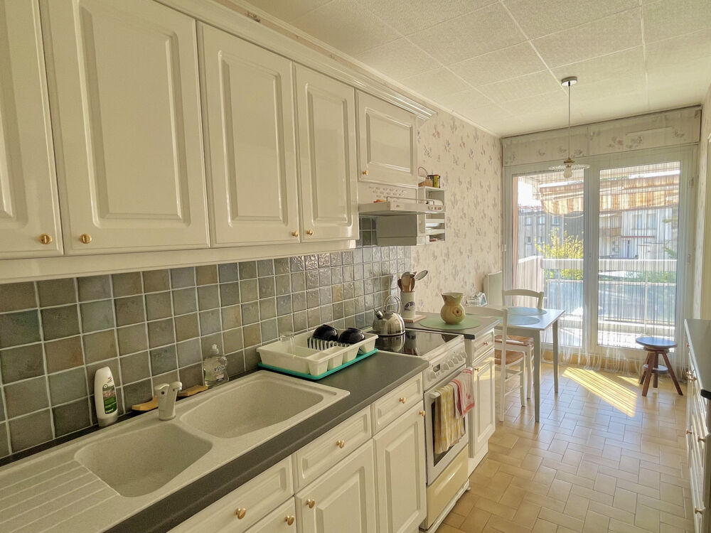 Vente Appartement Appartement T4 lumineux avec balcon, garage et parking Ales