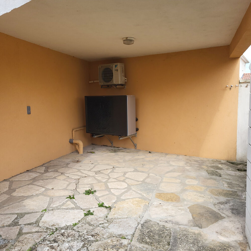 Location Maison Maison de Type 3 et garages St hippolyte de caton