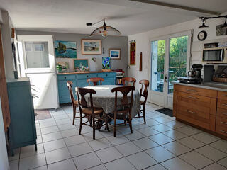  Propri�t�/ch�teau � vendre 10 pi�ces 300 m�