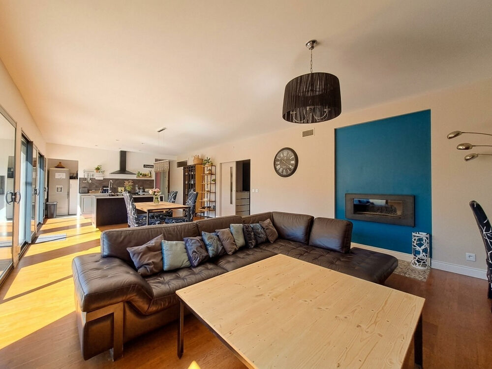 Vente Maison Villa contemporaine sur 6220 m2 de terrain avec gîte   Secteur Vallon-Pont-d'Arc Vallon pont d arc