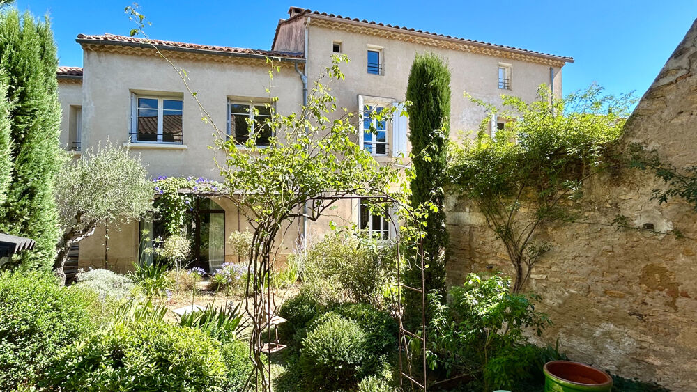 Maison 8 pièces 215 m² · à Uzes · 215 m² · 798 000 €