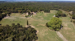 5 pièces 216 m² · à Clarensac · 216 m² · 1 260 000 €