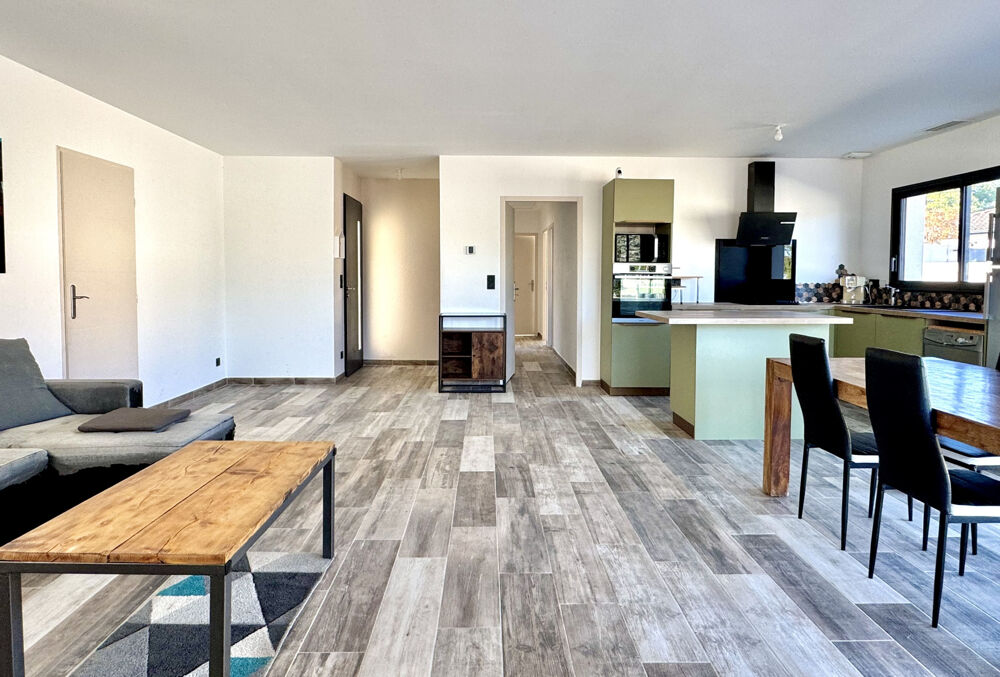 Vente Maison Villa individuelle récente sur terrain attenant de 1169 m2 Salindres