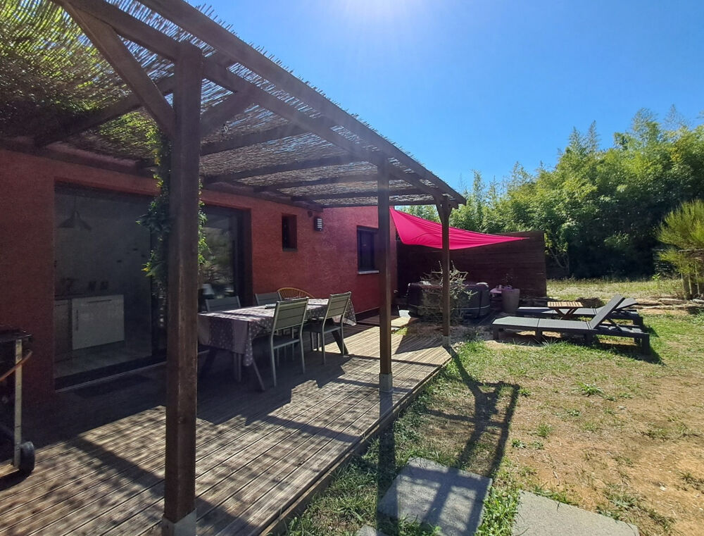 Villa contemporaine sur 6220 m2 de terrain avec gîte Secteur Vallon-Pont-d'Arc