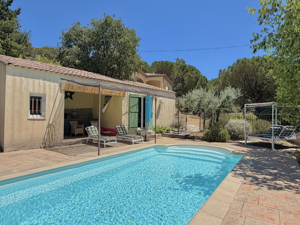 Sur les hauteurs d'Anduze, villa avec vue exceptionnelle et gîte indépendant