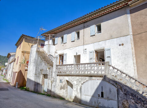   Maison de village de 100 m2. Maison - 6 pièce(s) - 100 m²