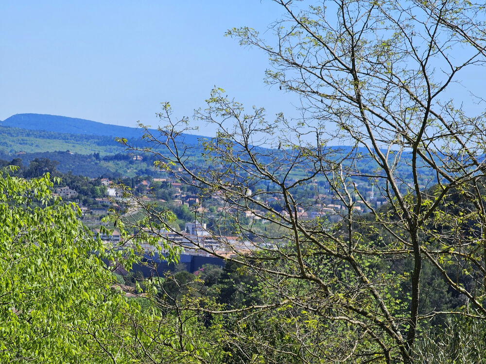 Alès Le calme de la campagne à quelques minutes de tout sur 3200m2 de terrain