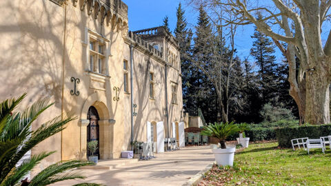 Vente Propri�t�/Ch�teau Complexe h�telier (Murs et fonds) d'un ancien et magnifique relais de chasse Chusclan