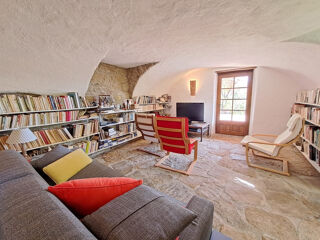  Maison � vendre 9 pi�ces 217 m�