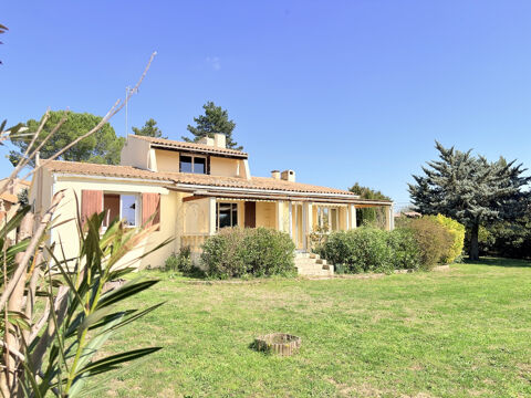   A 12 minutes d'Uz�s, maison de 115 m2 sur un beau terrain paysag� piscinable de 1620 m2 Maison - 5 pi�ce(s) - 115 m�