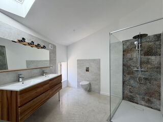  Maison � vendre 7 pi�ces 145 m� Vezenobres