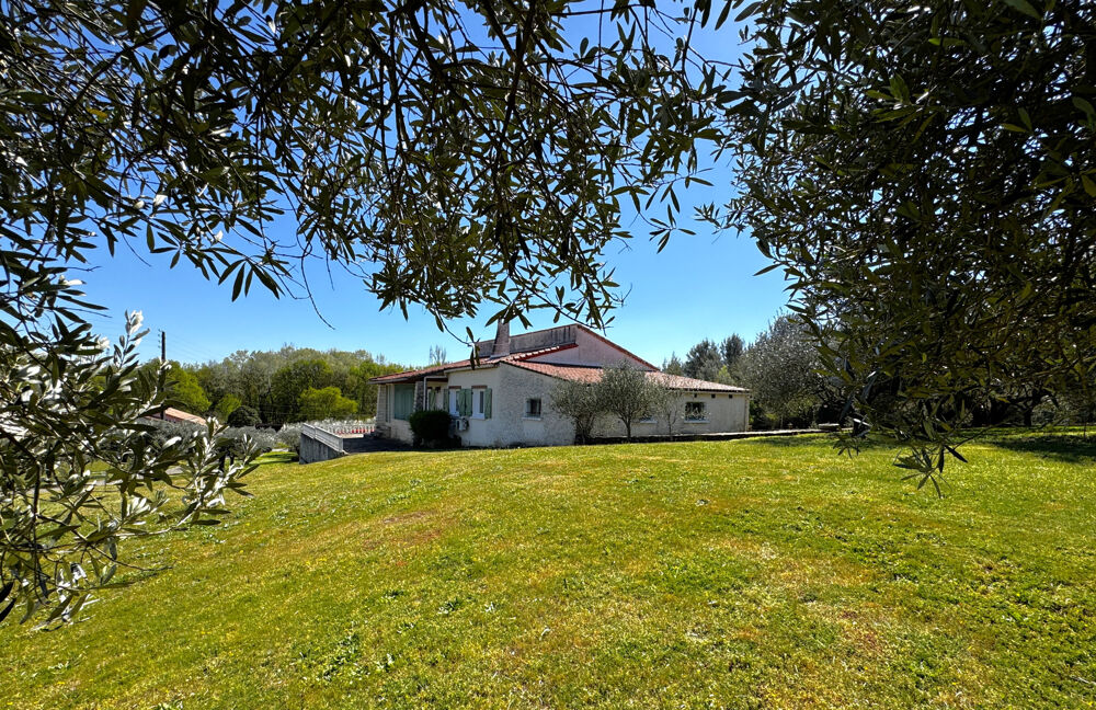 Vente Maison Vézénobres - Charmante maison de plain-pied avec grand terrain arboré Vezenobres