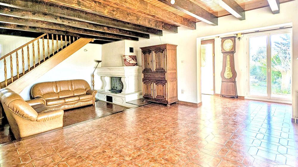 Vente Maison A 12 minutes d'Uzès, maison de 115 m2 sur un beau terrain paysagé piscinable de 1620 m2 Uzes
