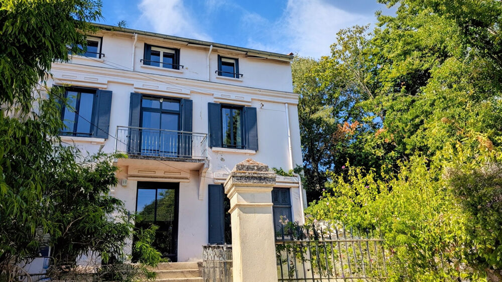 Maison 8 pièces 191 m² · à Nimes · 191 m² · 745 000 €