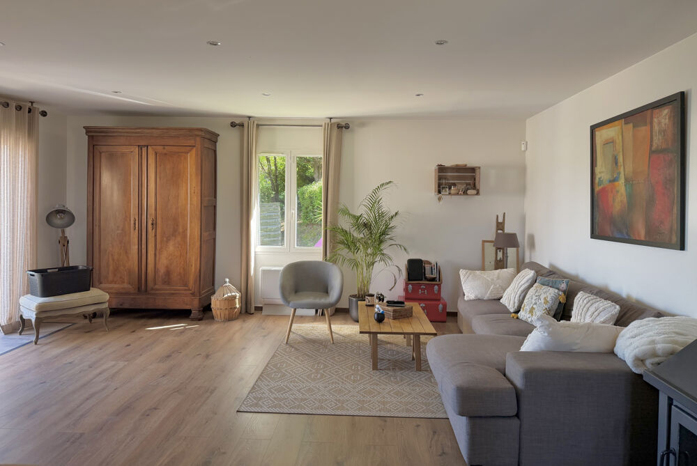 Vente Maison Grande maison familiale idéalement située, proche commerces et commodités Ales