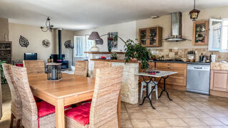 Maison � vendre 5 pi�ces 104 m� Uzes