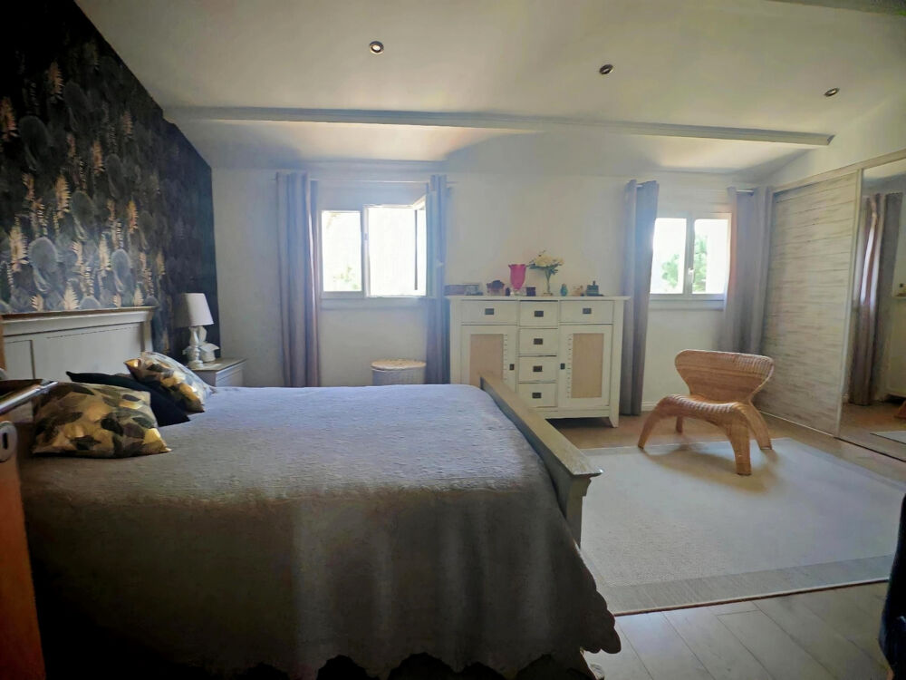 à vendre  Maison Vers-Pont-du-Gard (30210)
