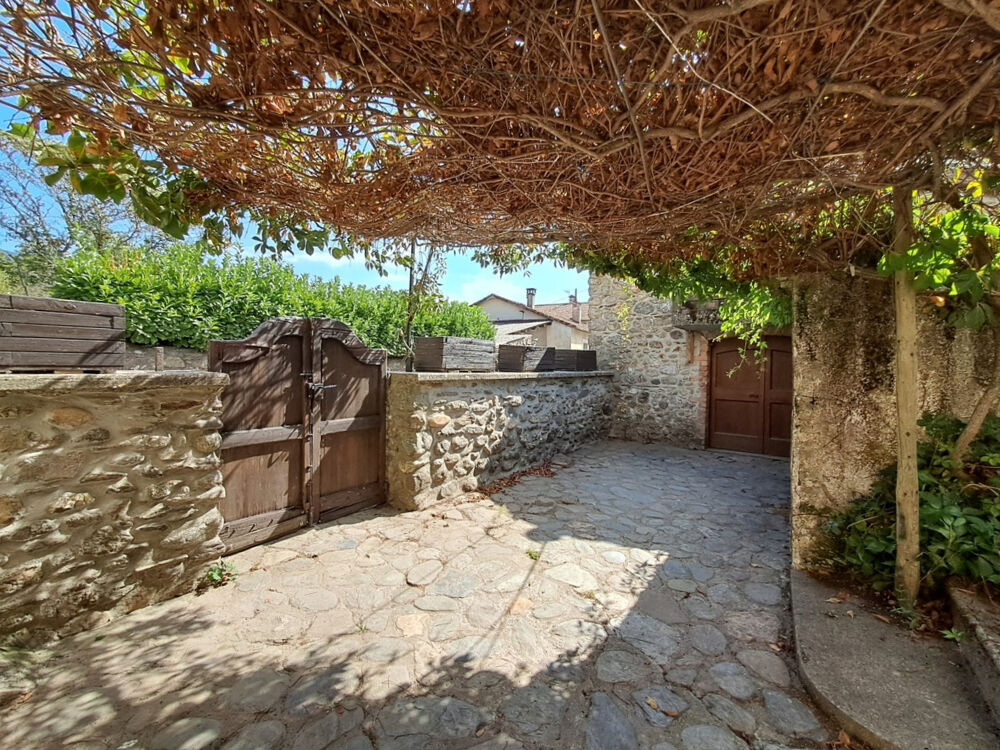 Maison de village avec jardin, clède et potentiel à Chamborigaud