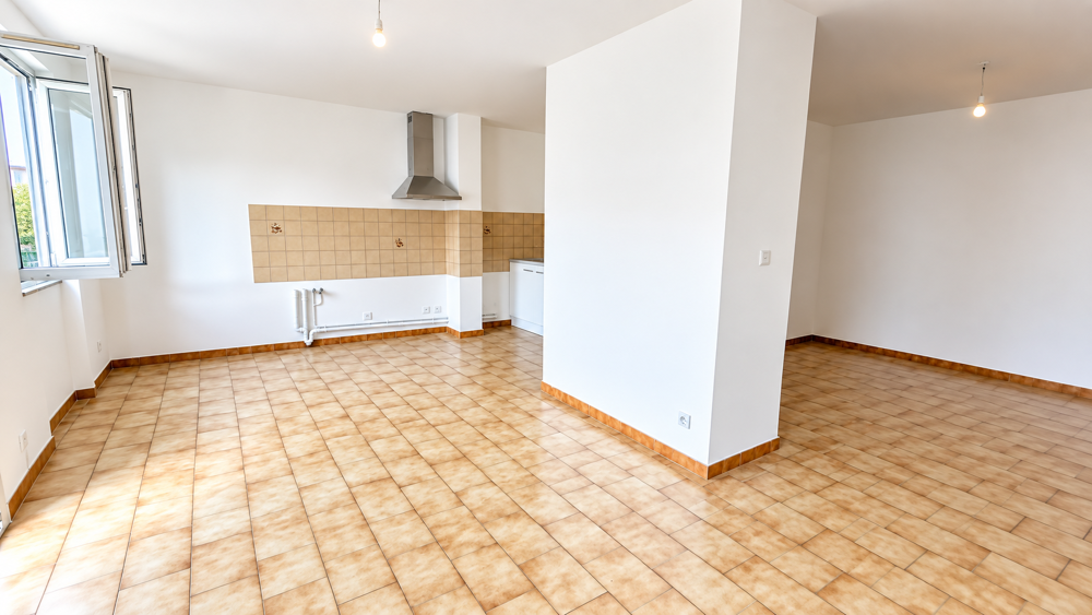 Vente Appartement Nîmes Studio 1 pièce 37m2 avec beau potentiel locatif Nimes