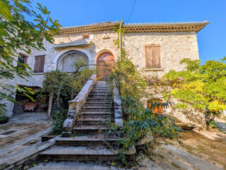  Maison � vendre 15 + pi�ces 479 m�