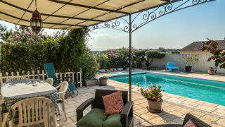  Maison � vendre 5 pi�ces 104 m� Uzes