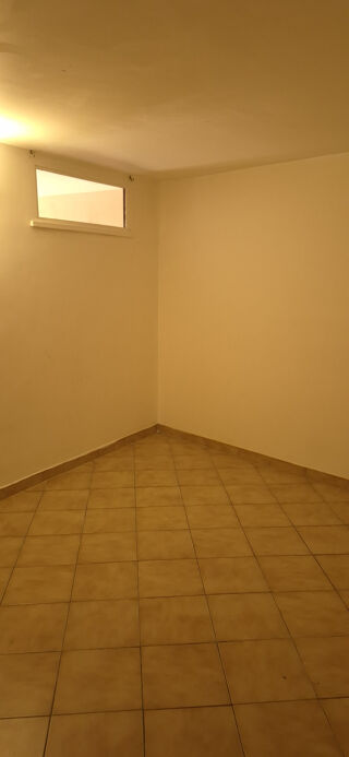  Appartement à louer 3 pièces 40 m² St bonnet du gard