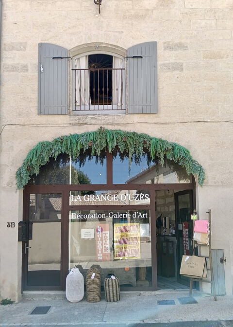 Uz&egrave;s centre-ville - Ensemble immobilier d'exception enti&egrave;rement r&eacute;nov&eacute; avec double usage 598000 30700 Uzes