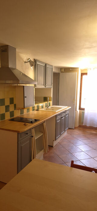  Appartement à louer 3 pièces 40 m² St bonnet du gard