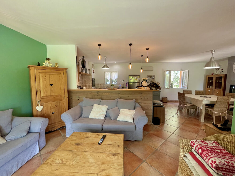 Villa de Plain-pied avec piscine - Vue dominante - Terrains 2400m2