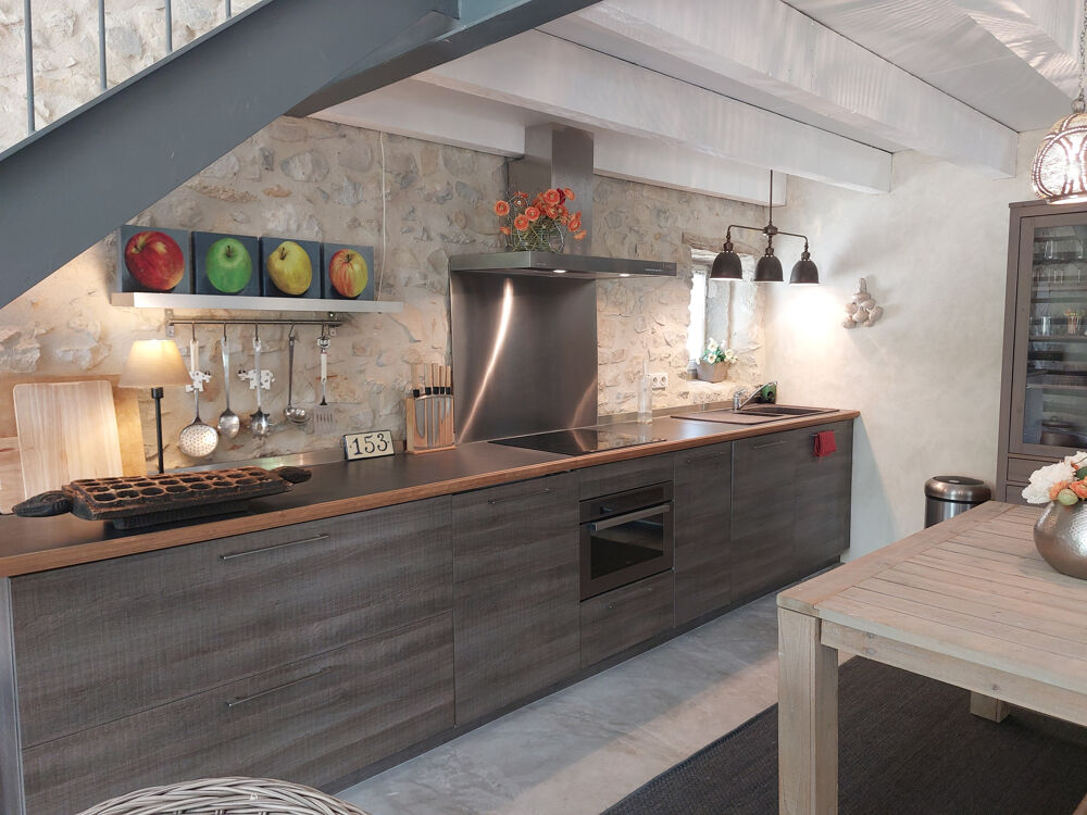 � vendre  Propri�t�/ch�teau Uz�s (30700)