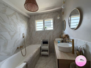  Maison à vendre 8 pièces 184 m²