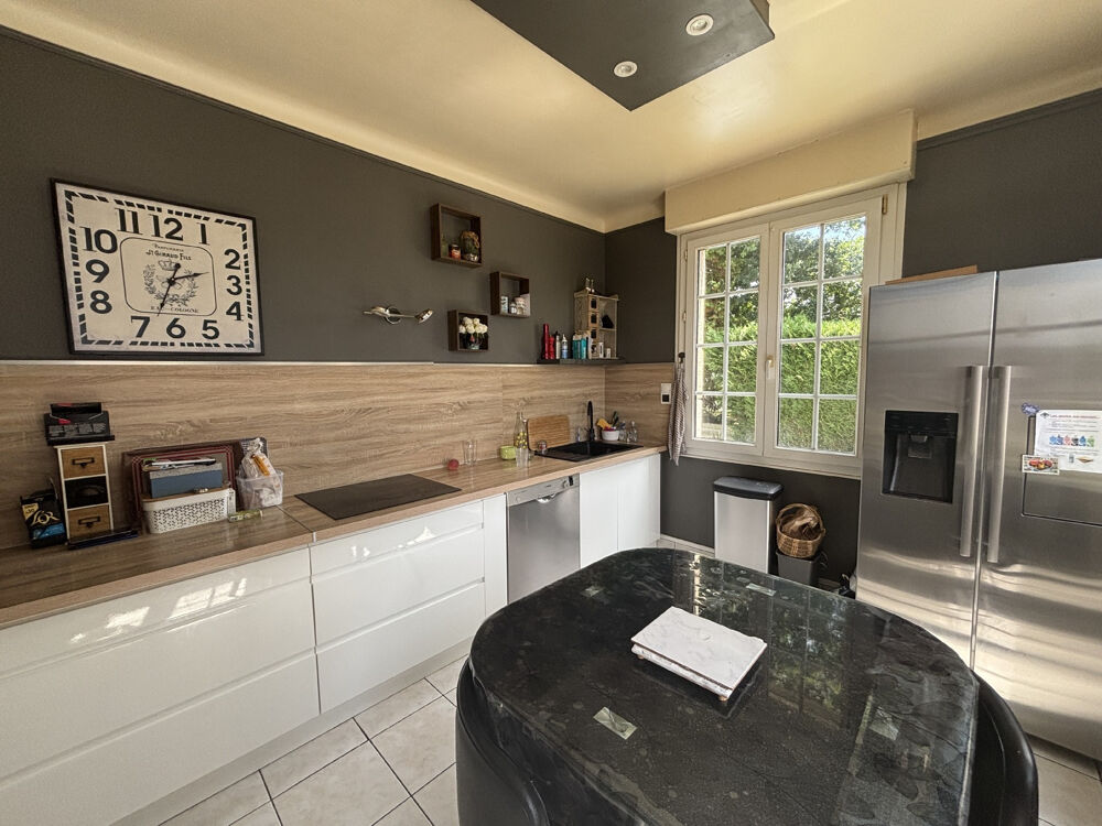 A VENDRE - SOQUET IMMOBILIER - Maison familiale130 m2 Centre bourg LANVALLAY