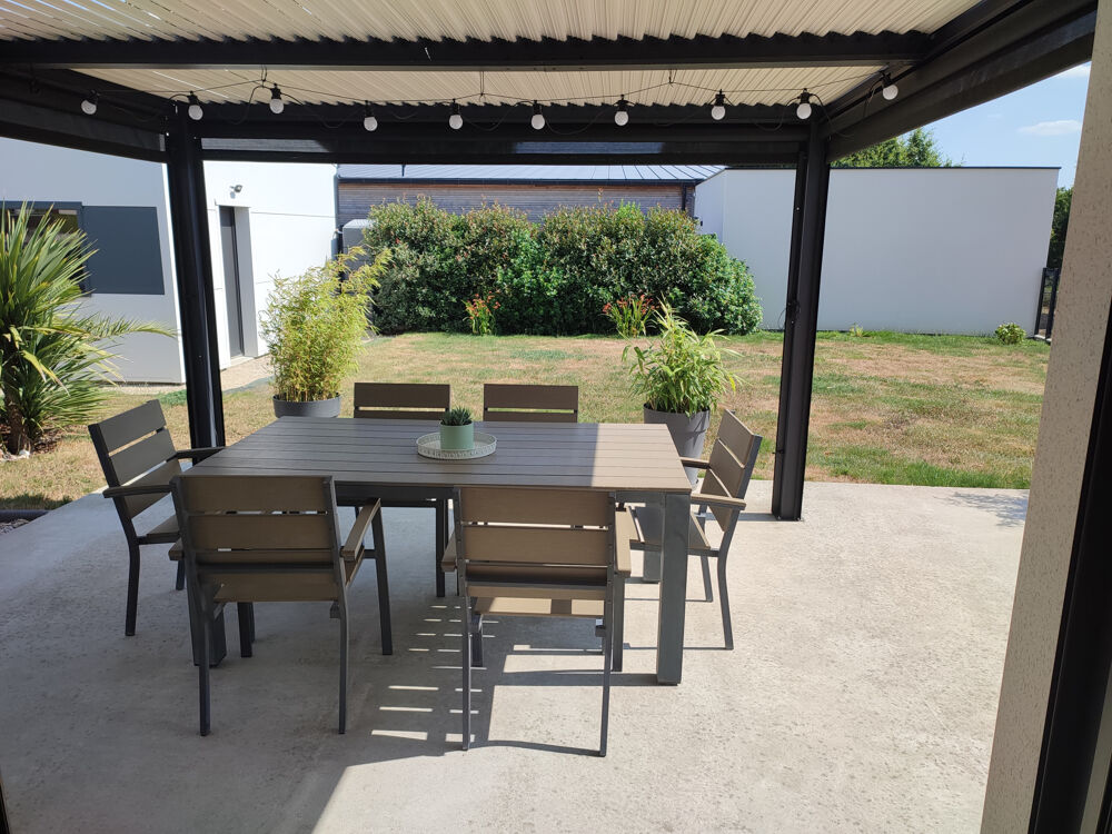 A VENDRE - SOQUET IMMOBILIER - MAISON FAMILIALE CONTEMPORAINE - BOBITAL