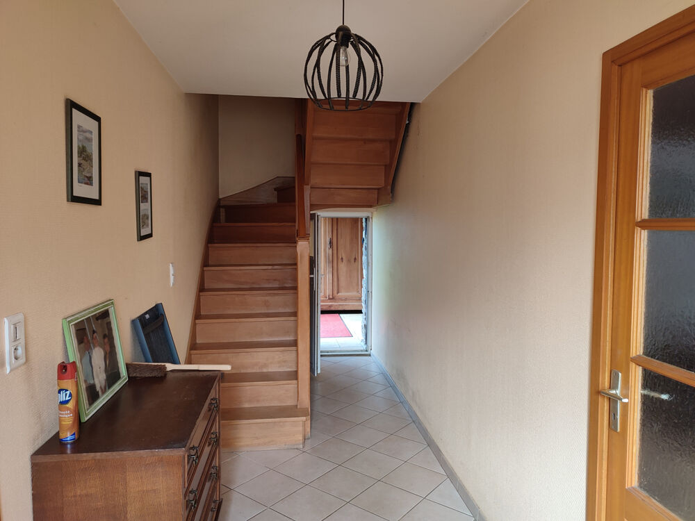 A VENDRE - SOQUET IMMOBILIER - MAISON DE 139 m2 - NOMBREUSES DEPENDANCES - EVRAN