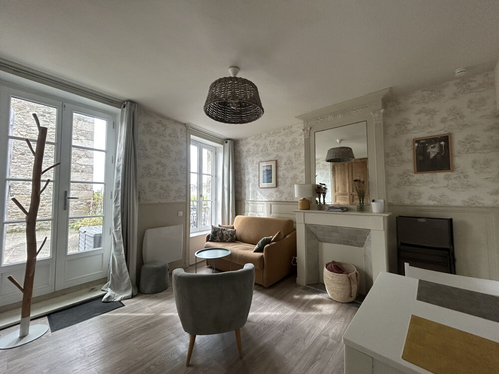 A VENDRE SOQUET IMMOBILIER - APPARTEMENT COUP DE COEUR avec TERRASSE - DINAN CENTRE