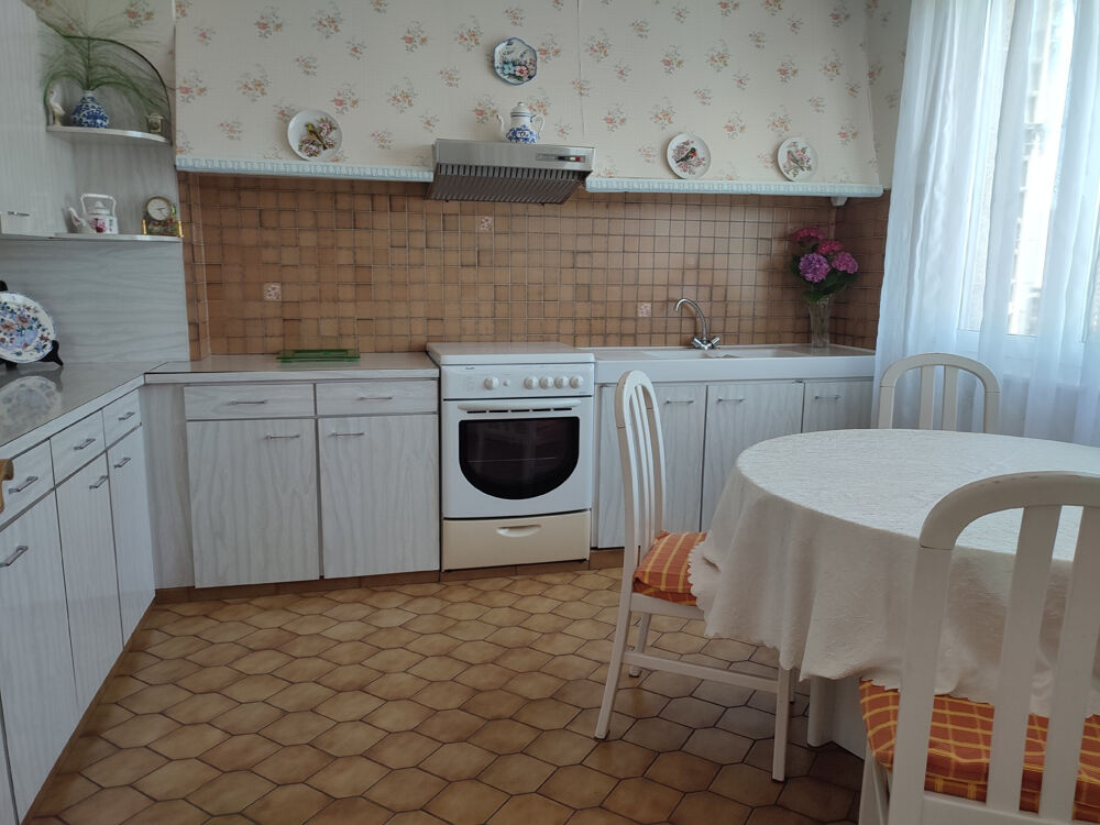 A VENDRE - SOQUET IMMOBILIER MAISON À VENDRE - TRELIVAN