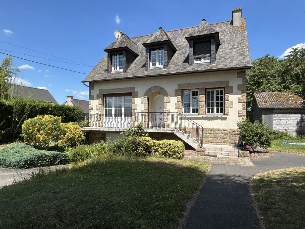 A VENDRE - SOQUET IMMOBILIER - Maison familiale130 m2 Centre bourg LANVALLAY