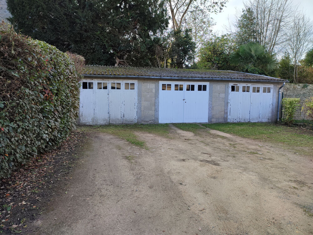 A VENDRE - SOQUET IMMOBILIER - CENTRE DE DINAN - APPARTEMENT T3 - JARDIN PRIVATIF