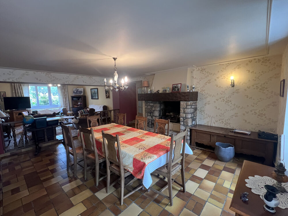 Vente Maison A VENDRE - SOQUET IMMOBILIER - ENSEMBLE IMMOBILIER - MAISON FAMILIALE 7 CH ET DEPENDANCES - PLANGUENOUAL Lamballe armor