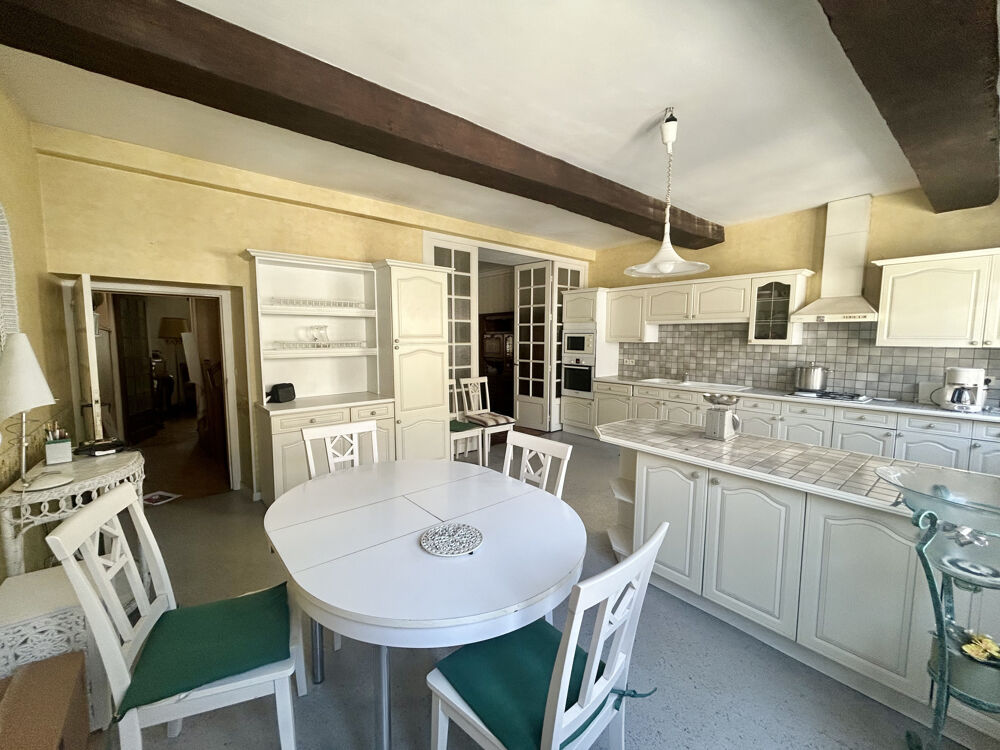 A VENDRE SOQUET IMMOBILIER - MAISON CENTRE HISTORIQUE avec GARAGE - DINAN