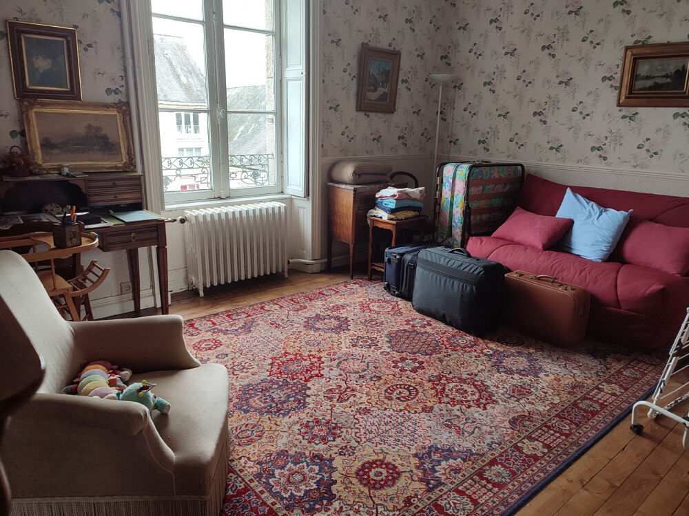 A VENDRE - SOQUET IMMOBILIER - CENTRE DE DINAN - APPARTEMENT T3 - JARDIN PRIVATIF