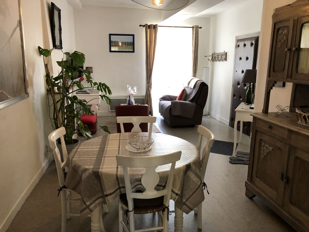 A VENDRE - SOQUET IMMOBILIER - ENSEMBLE DE 2 MAISONS MITOYENNES GITE+ LOCAL COMMERCIAL - PLANCOET CENTRE