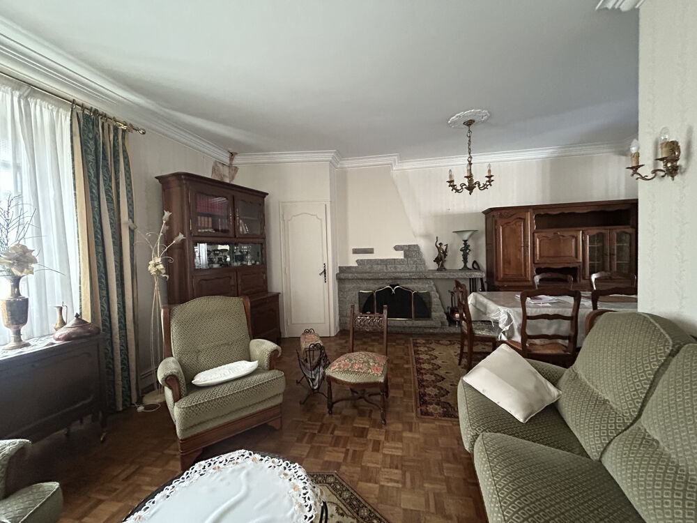 A VENDRE SOQUET IMMOBILIER - MAISON CENTRE HISTORIQUE avec GARAGE - DINAN